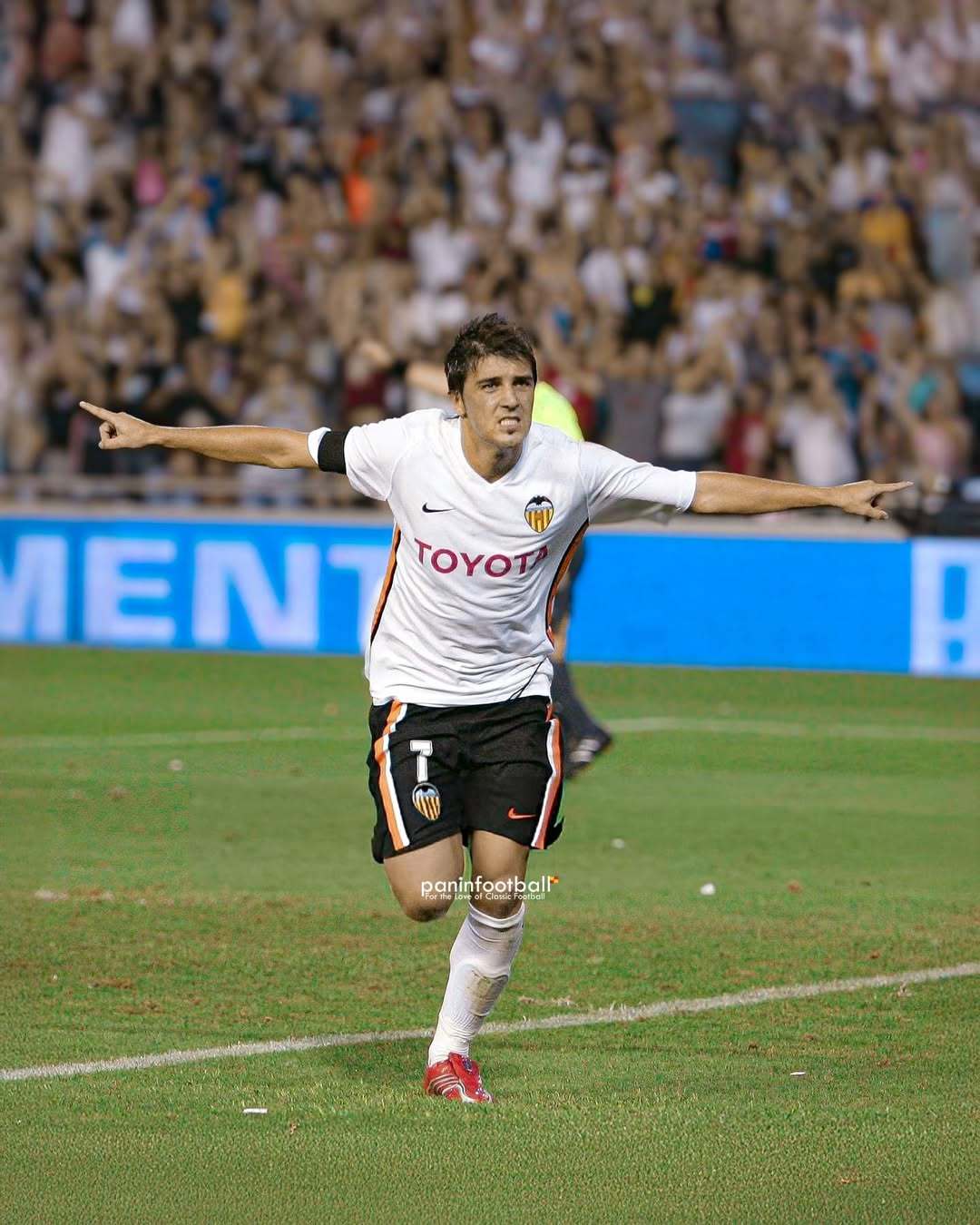 瓦伦西亚球员面对不利形势迎难而上