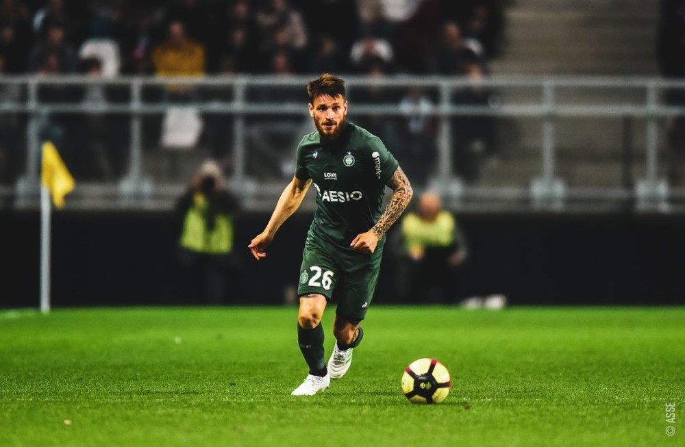 圣埃蒂安客场表现出色，轻松取胜