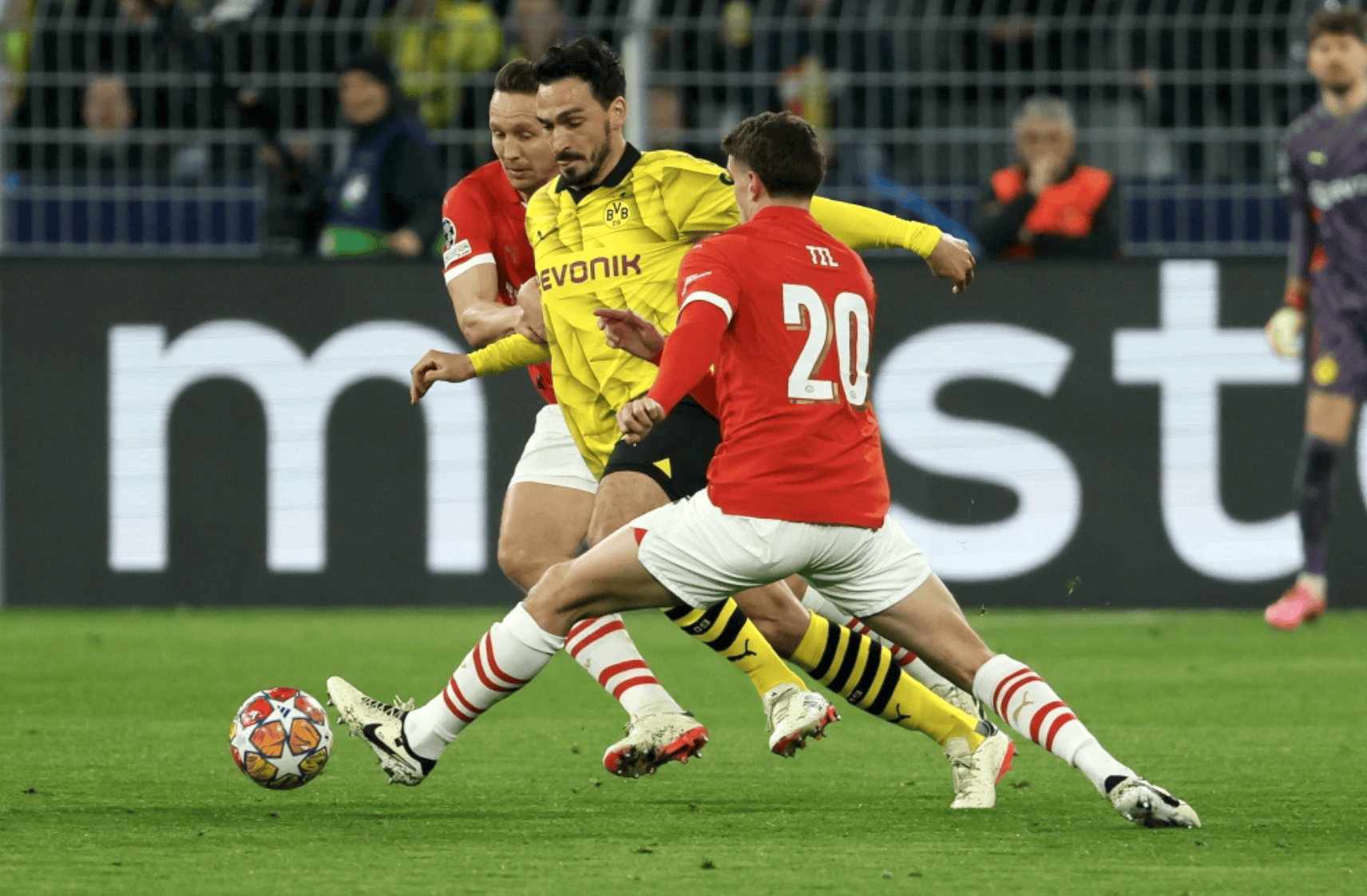 米兰体育app-包含多特蒙德在比赛中展现出色发挥取得胜利的词条