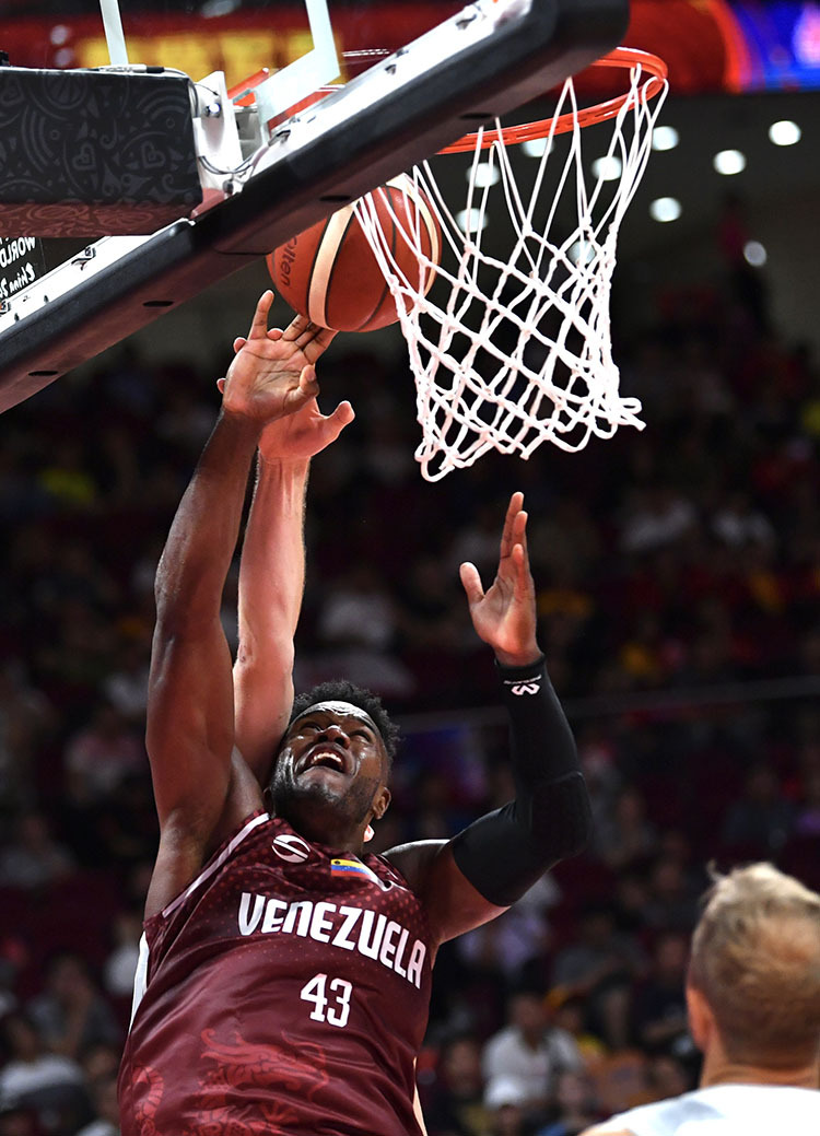 米兰体育网页版-主场实力：委内瑞拉战胜波兰，晋级次轮的简单介绍