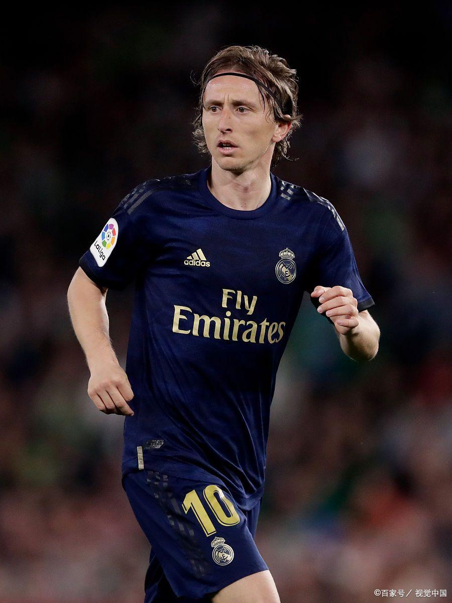 关于萨尔茨堡主场稳健，冲击晋级希望的信息