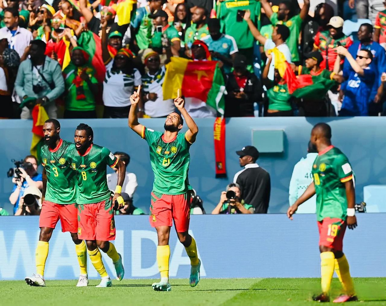 喀麦隆客场战平加纳，晋级形势愈发尴尬的简单介绍