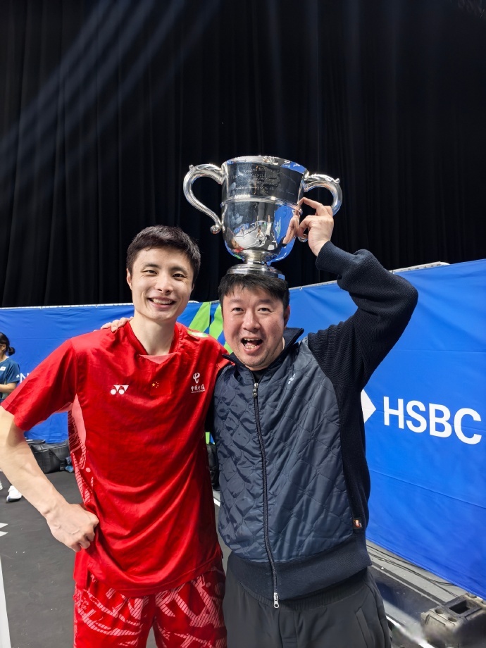 ac米兰下载-关于马来西亚羽毛球队轻取中国羽毛球队，辛杜关键制胜的信息