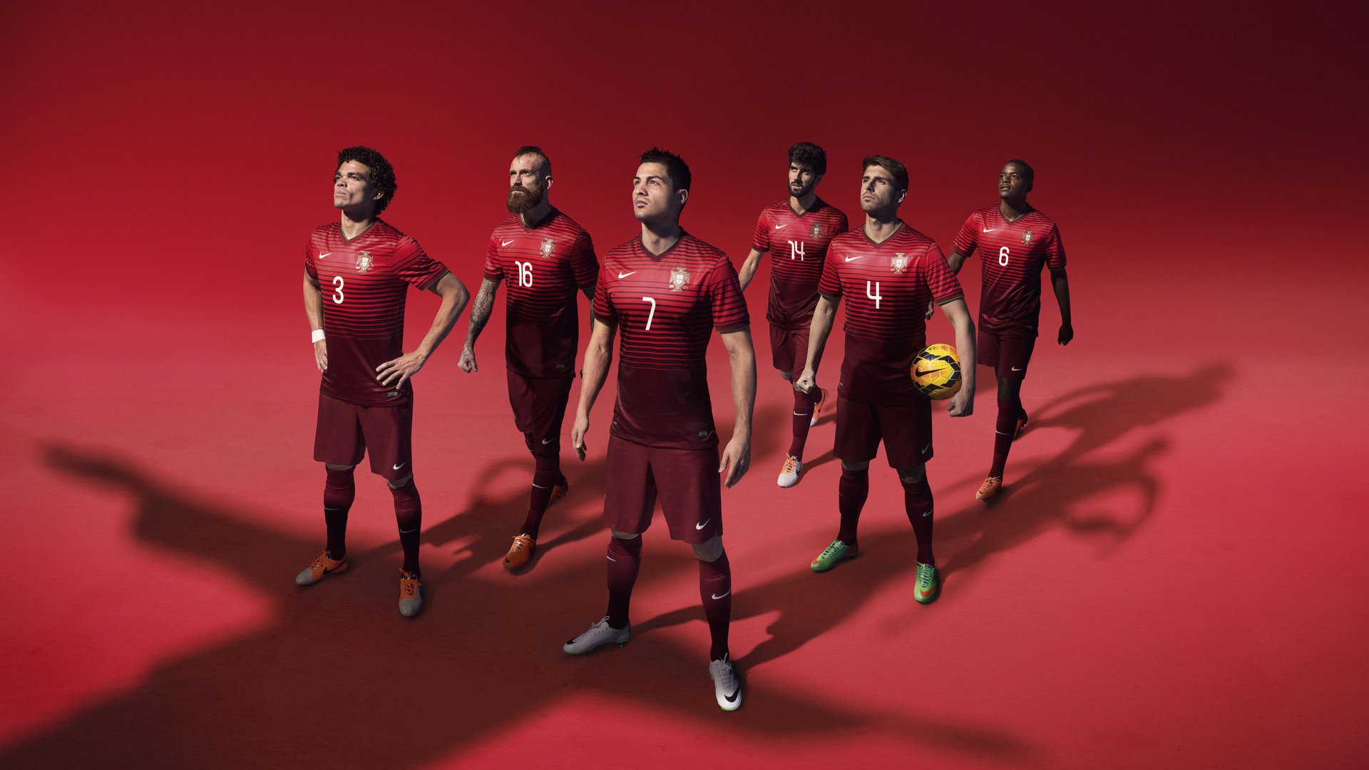 伊布独舞王子公园，巴黎轻取拜仁背后的北欧神话